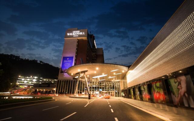 Отель Sheraton Grande Walkerhill вид на фасад