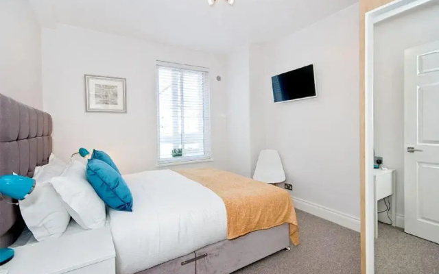 F3 Greek Street by City Living London