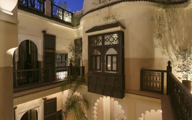 Отель Riad Ambre Et Epices Марокко, Марракеш - отзывы, цены и фото номеров - забронировать отель Riad Ambre Et Epices онлайн вид на фасад