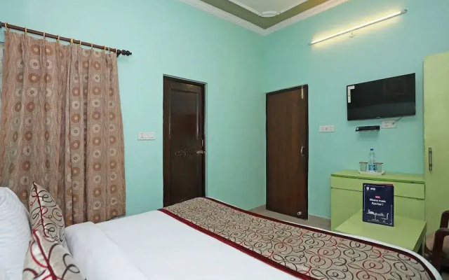 Oyo 11312 Hotel Aero Capitol