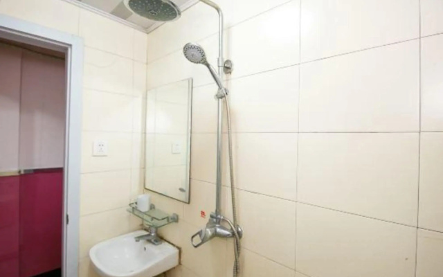 Gulou Holiday Inn
