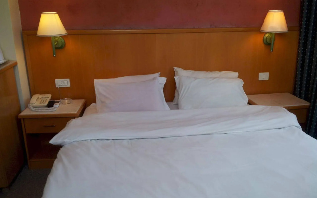 Hotel Marom