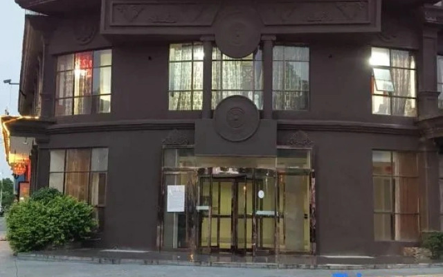 Yueyang JiaYueGrand Hotel