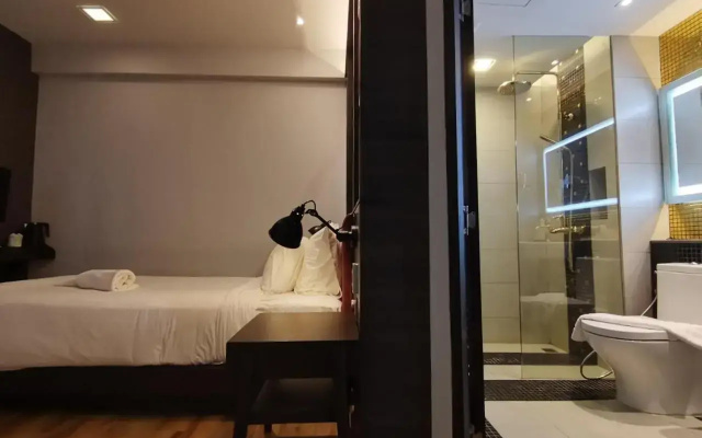 Holatel Hotel Phitsanulok