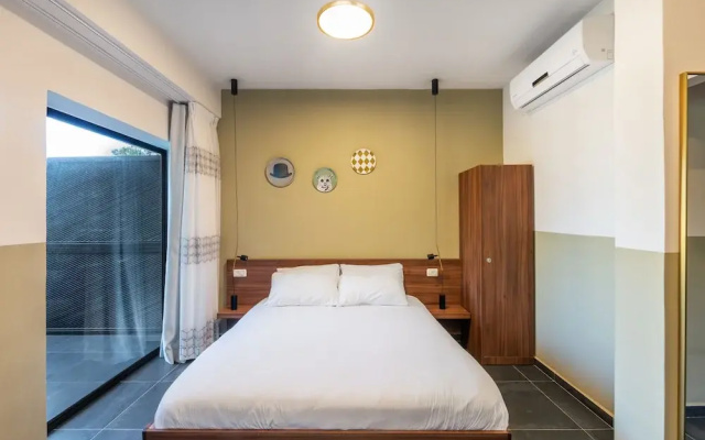 Domus Carmel Hotel