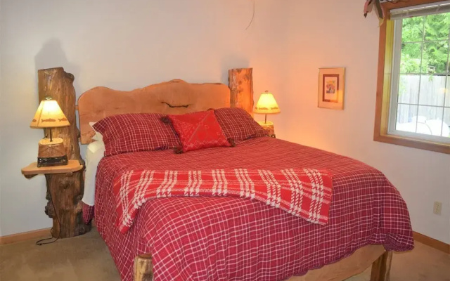 Cougar Cabin