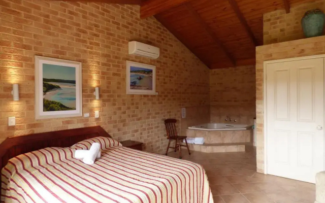 Spring Bay Villas