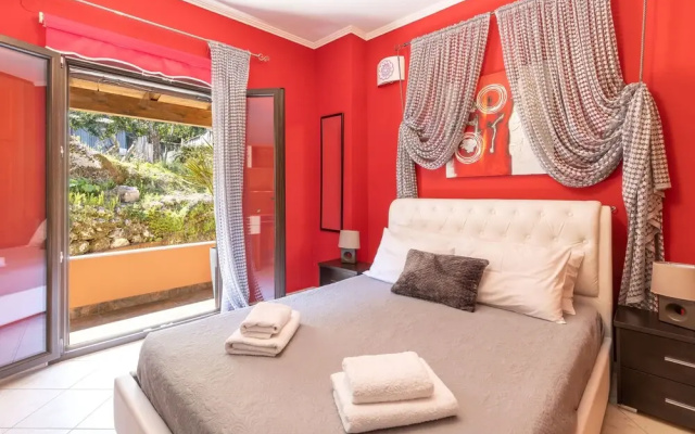 The Hillside Family Apartment