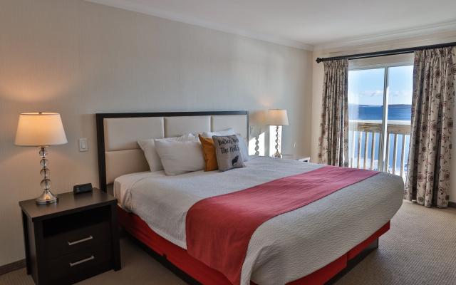 Oak Island Resort & Conference Centre