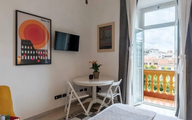 Rampa Brancaleone Charming Apartment With View