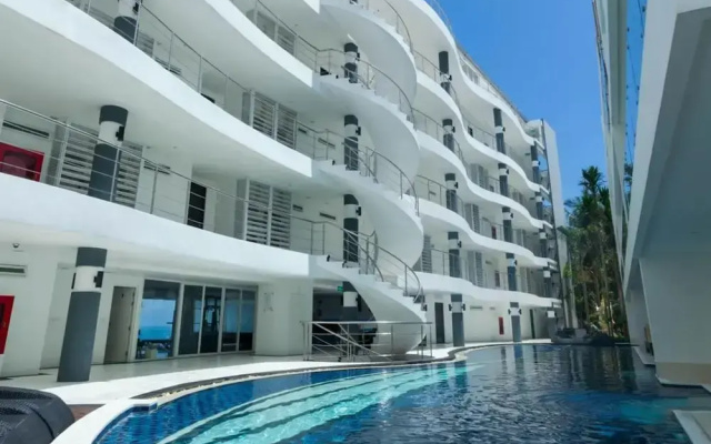 Sunset Plaza Karon by RESAVA