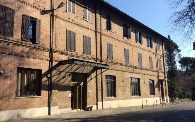 Hotel Moderno