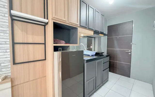 Comfortable Living Studio At Tamansari Prospero Apartment