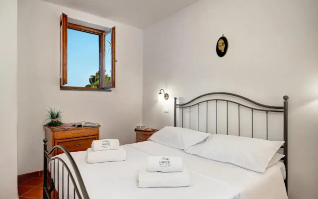 Ginestra Bianca House by Gocce