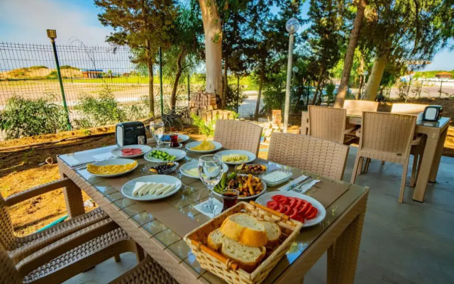 Prenses Sealine Beach Hotel