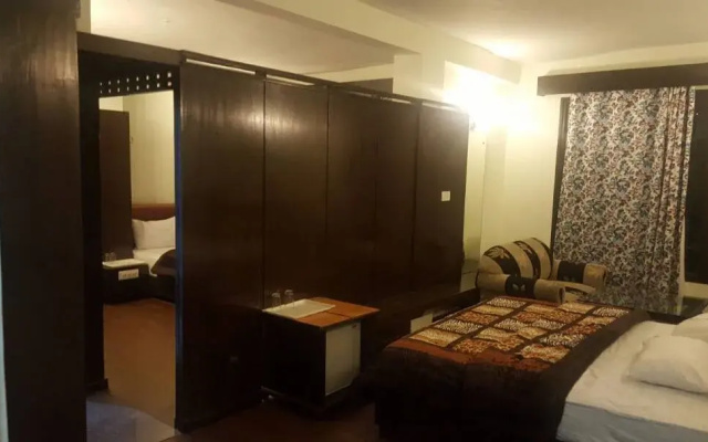OYO 10109 Hotel River Regency