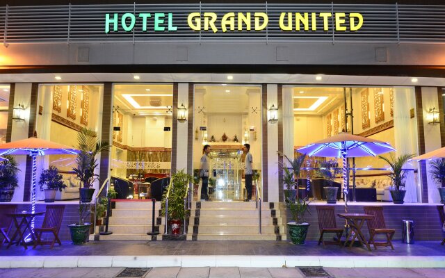Hotel Grand United Ahlone Branch in Yangon, Myanmar from 147$, photos, reviews - zenhotels.com hotel front