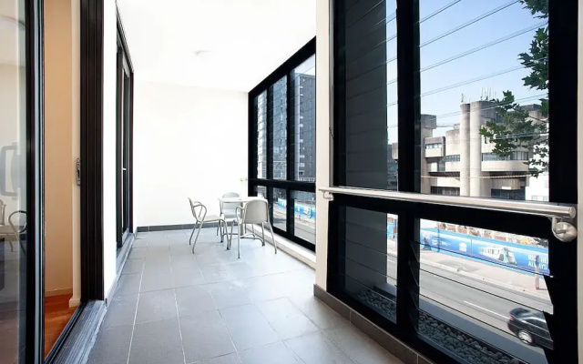 Crows Nest 9