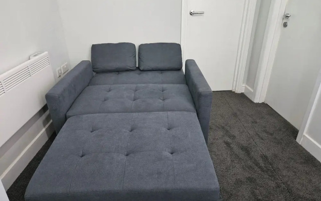 Charming Oxford Apartment in Telford - Flat 1