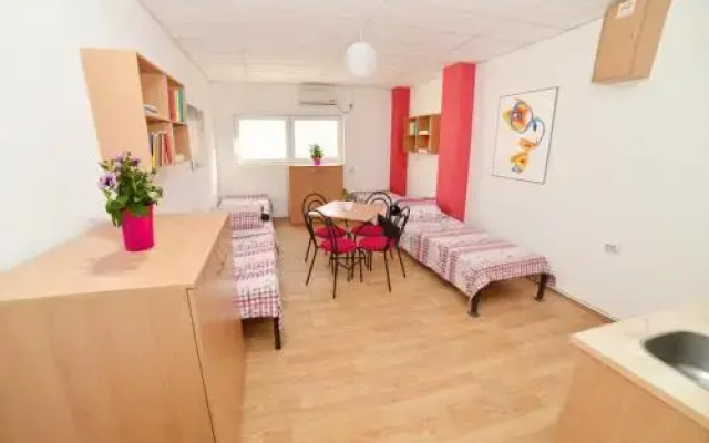 HILJADNIKOV Apartments