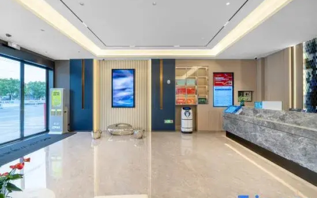 OKDAY Hotel (Wuyue Plaza, Suizhou)