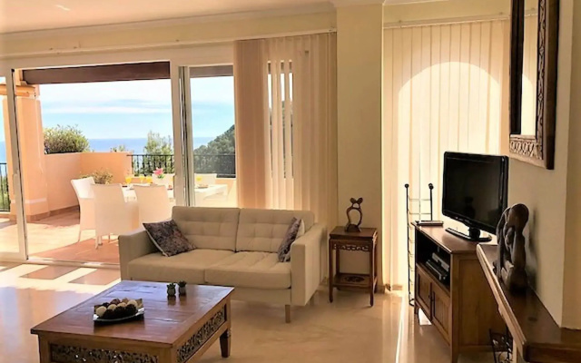 Sea-view holiday home in Altea Hills with private pool