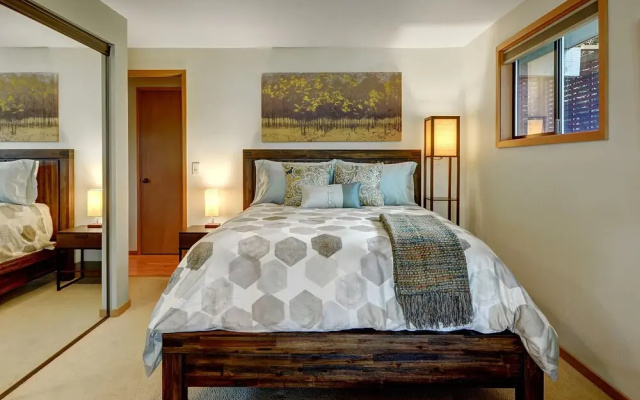Madison Park Manor - Three Bedroom Home