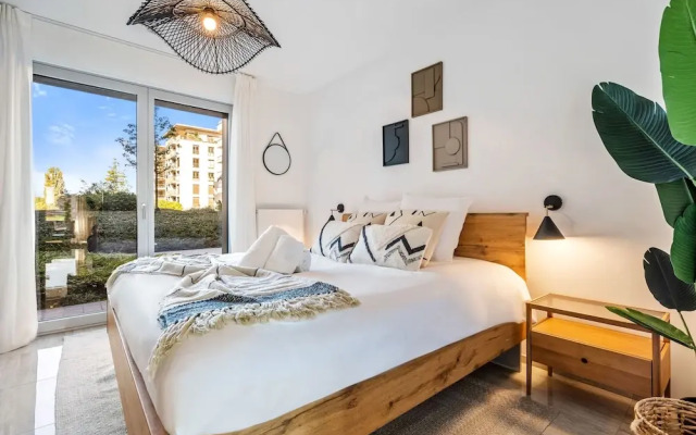 Modern 2-Bedroom Apartment ID227