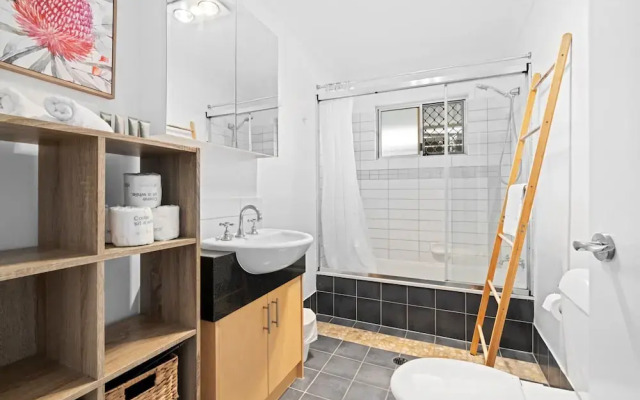 Spacious 3-bed House in Leafy Paddington