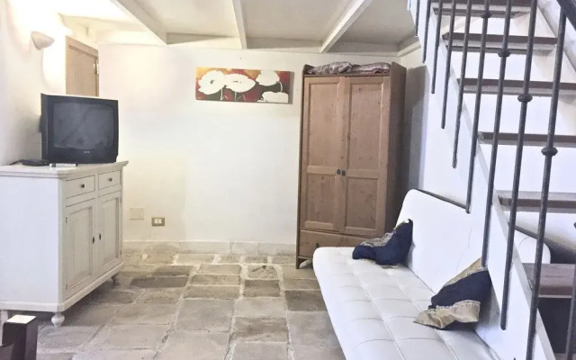 Pomponazzi Apartment
