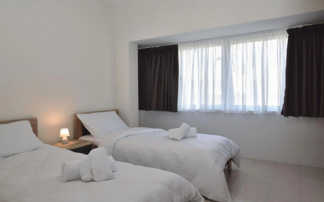 Bright and Spacious 2 Bedroom Apartment with Harbour View - 3