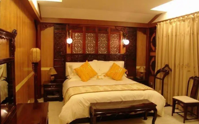 Lijiang Dian Jun Wang Hotel