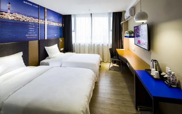 Yeste Hotel