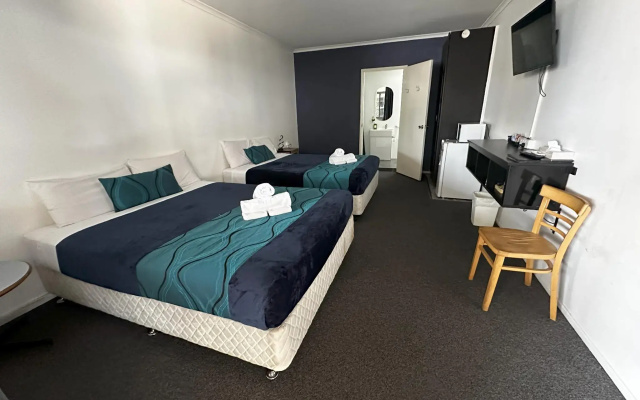 The Q Motel