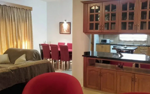 Aurora Villa