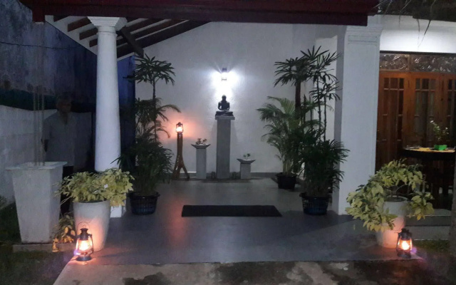Hotel Zest Airport Hub