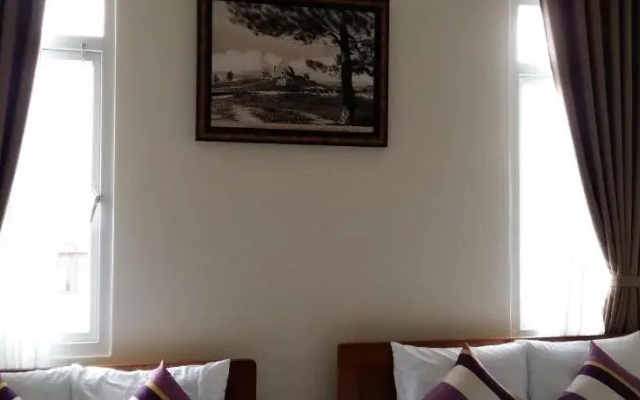 Hoang Quan Hotel
