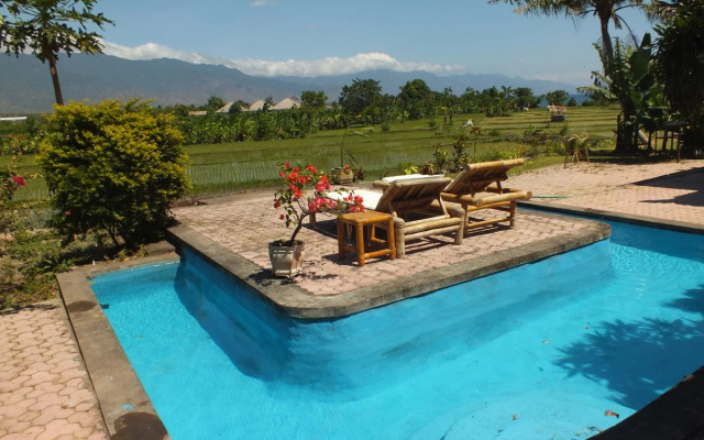 Shanti Loka Hotel