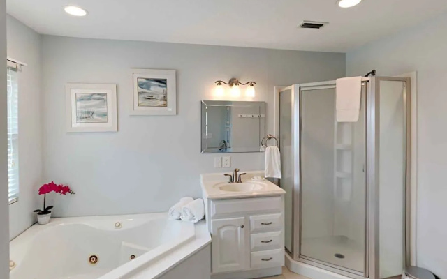 Beachin' Time by Southern Vacation Rentals