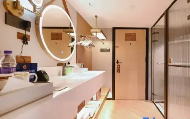 Super8 Hotel (Beijing Qianmen Dashilan)