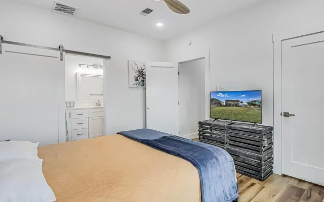 Nautical Nest 2 Bedroom Home