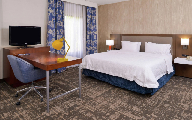 Hampton Inn & Suites Wilmington