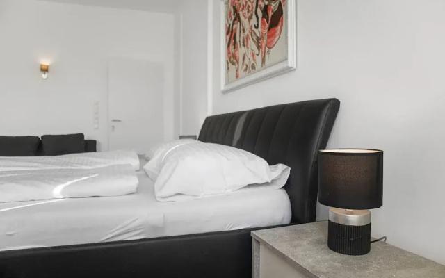 Spacious 7BR Apartment Hauptbahnhof