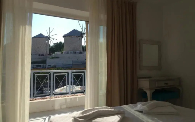 Alacati Sardunya Hotel