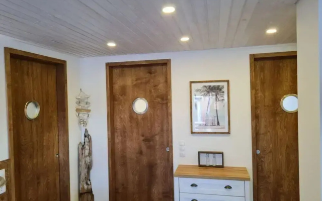 Holiday Home Apartment - East