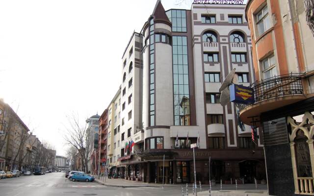 Hotel Downtown вид на фасад
