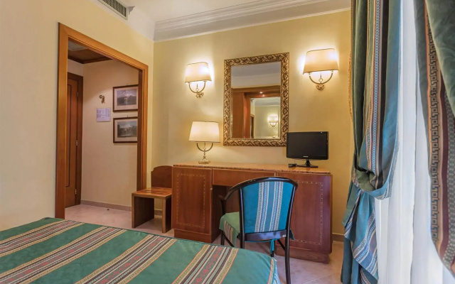 Raeli Hotel Luce