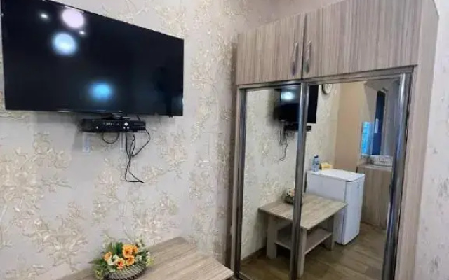 Deluxe Double room (full double bed) · Sanapiro Tbilisi — photo 10