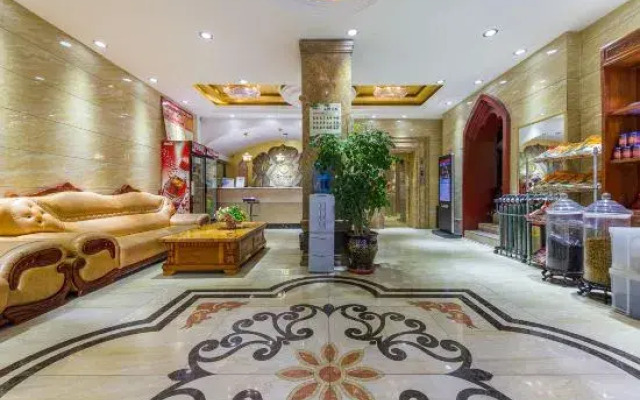 Xining Julong Business Hotel (Xining Railway Station Provincial Hospital)