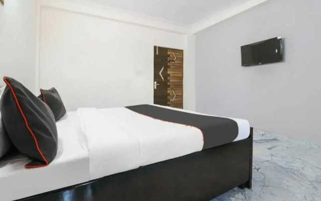 POP 92556 Hotel Shubham
